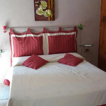 Trilocale A San Teodoro Appartement *